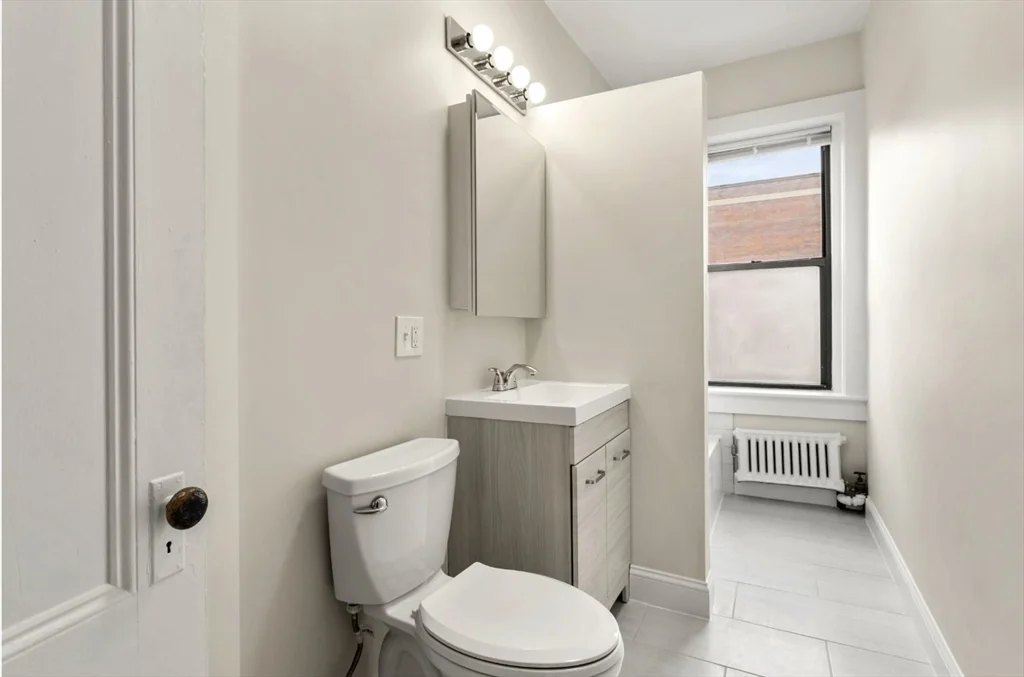2 bed, 1 bath apartment for rent at 1010 Massachusetts Ave Unit 60, Riverside — photo 11 of 11