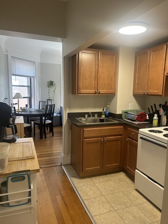 2 bed, 1 bath apartment for rent at 1010 Massachusetts Ave Unit 66, Harvard Square — photo 7 of 17