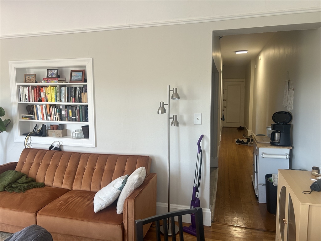 2 bed, 1 bath apartment for rent at 1010 Massachusetts Ave Unit 66, Harvard Square — photo 6 of 17