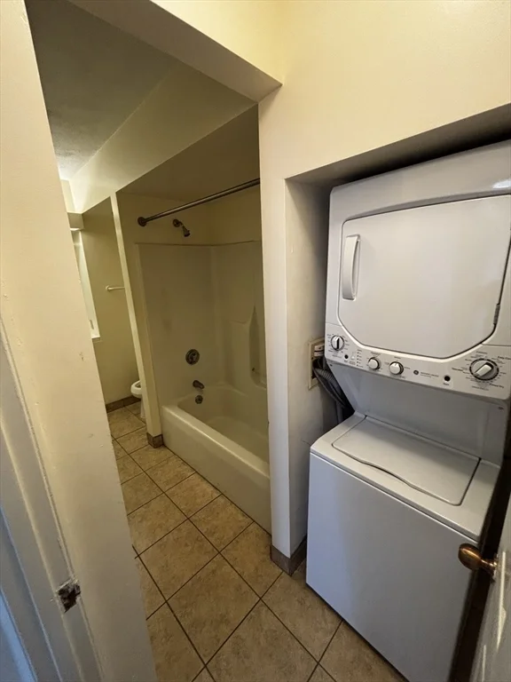 1 bed, 1 bath apartment for rent at 1010 Middle Unit 1, Weymouth — photo 9 of 18