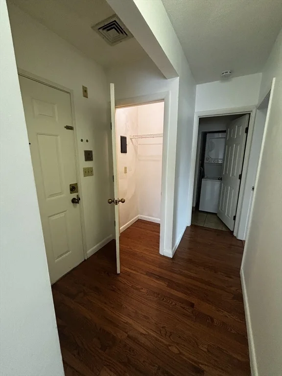 1 bed, 1 bath apartment for rent at 1010 Middle Unit 1, Weymouth — photo 7 of 18