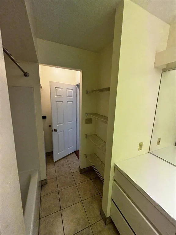 1 bed, 1 bath apartment for rent at 1010 Middle Unit 1, Weymouth — photo 11 of 18