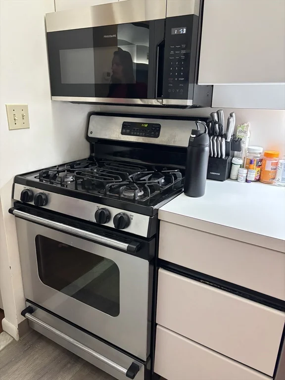 2 bed, 2 bath apartment for rent at 1010 Middle Unit 10, Weymouth — photo 4 of 16
