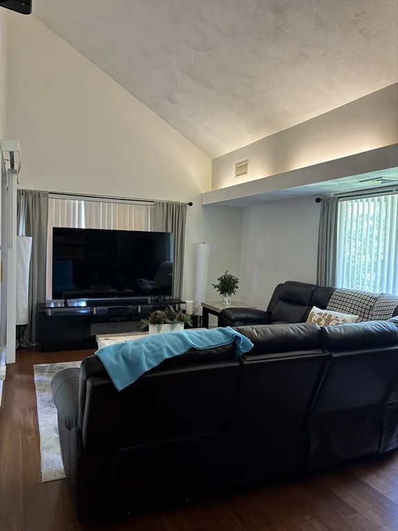 2 bed, 2 bath apartment for rent at 1010 Middle Unit 10, Weymouth
