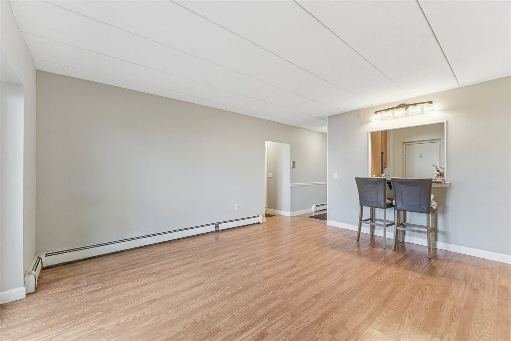 2 bed, 1 bath apartment for rent at 1011 Main St Unit 5, Woburn — photo 8 of 26