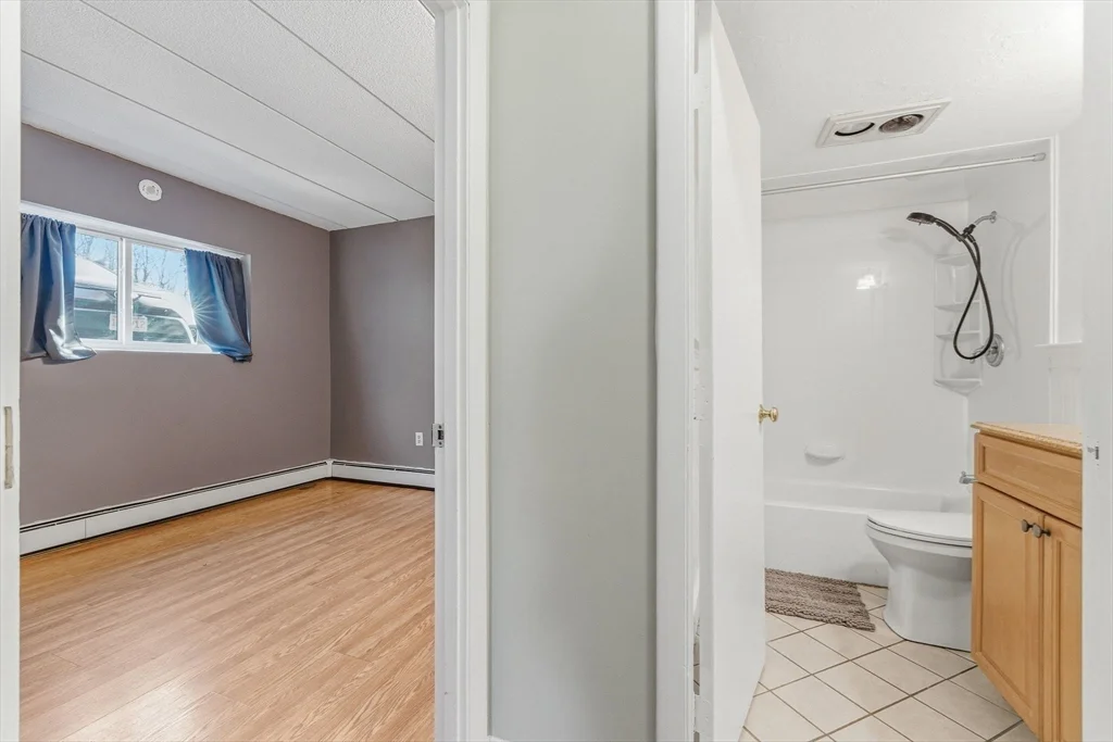 2 bed, 1 bath apartment for rent at 1011 Main St Unit 5, Woburn — photo 11 of 26