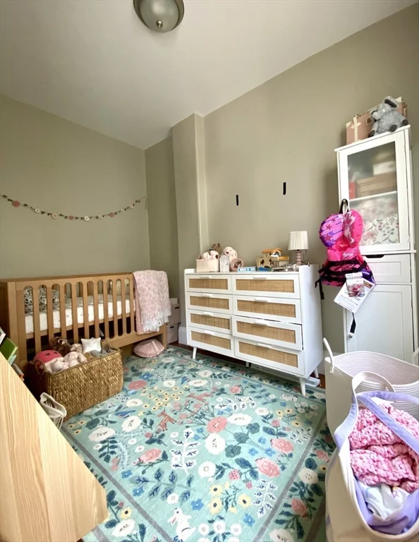 3 bed, 1 bath apartment for rent at 1011 Washington St Unit 1, Newton — photo 14 of 17