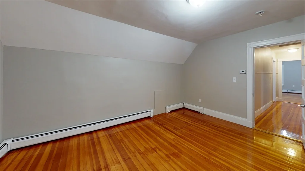 6 bed, 2 bath apartment for rent at 1011 Washington Unit 2, Newtonville — photo 6 of 18