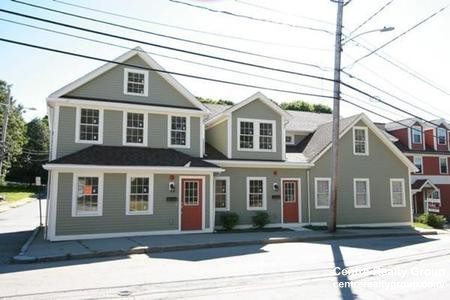 2 bed, 1.5 bath apartment for rent at 1012 Chestnut St Unit 1, Newton Upper Falls — photo 1 of 14