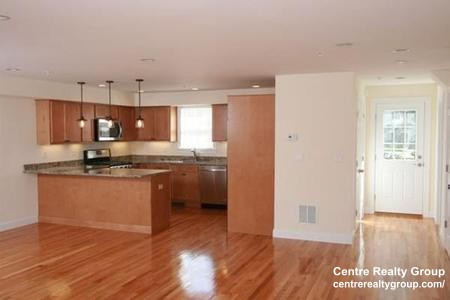 2 bed, 1.5 bath apartment for rent at 1012 Chestnut St Unit 1, Newton Upper Falls — photo 3 of 14