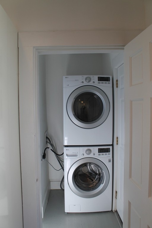 4 bed, 2 bath apartment for rent at 1014 South St Unit 2, Roslindale — photo 3 of 10