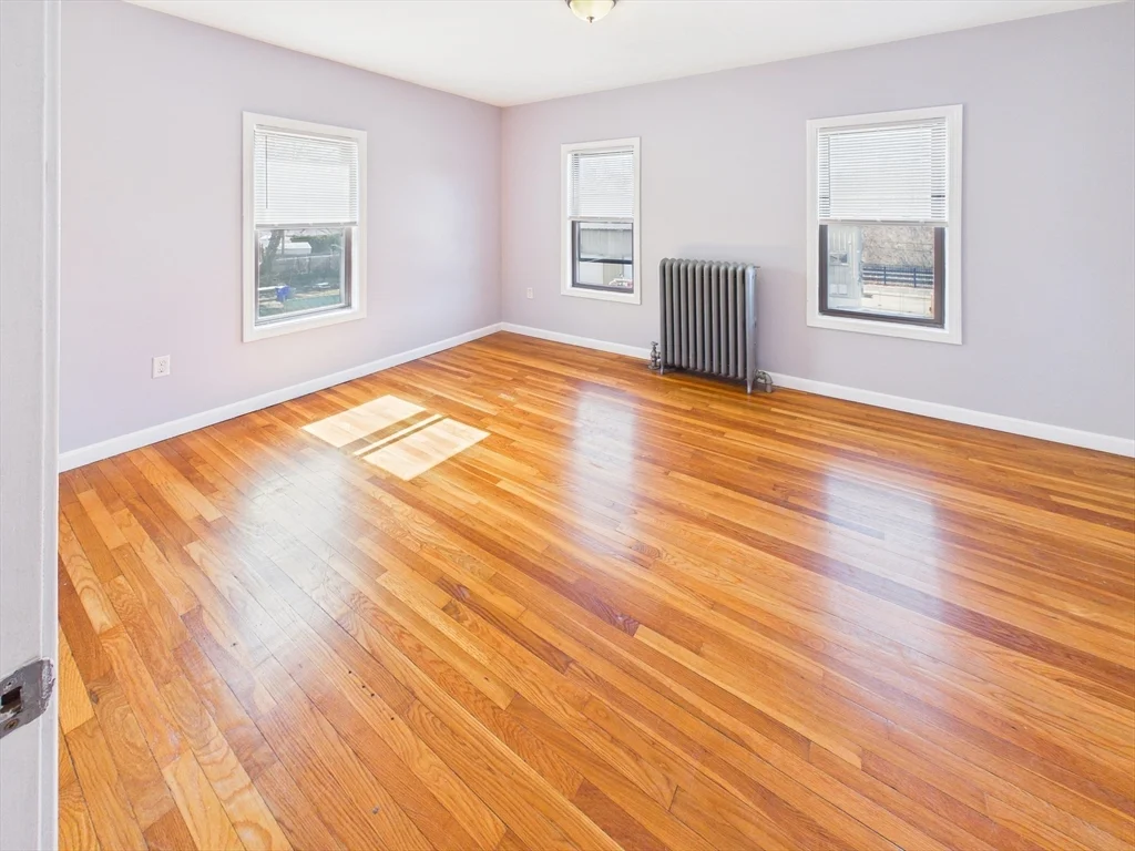 3 bed, 2 bath apartment for rent at 1015 Hyde Park Ave Unit 2, Hyde Park — photo 11 of 15