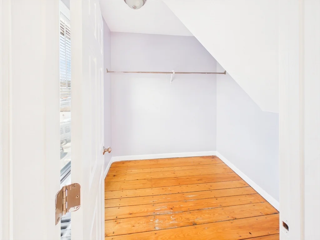 3 bed, 2 bath apartment for rent at 1015 Hyde Park Ave Unit 2, Hyde Park — photo 14 of 15