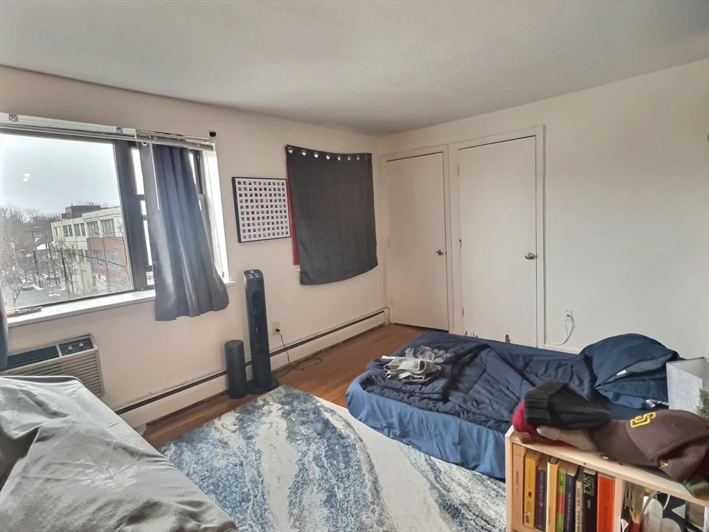 Studio bed, 1 bath apartment for rent at 1016 Commonwealth Ave Unit 20, North Brookline — photo 3 of 8