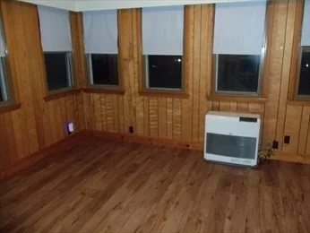1 bed, 1 bath apartment for rent at 102-104 Fourth Ave Unit 2R, Lowell — photo 3 of 7