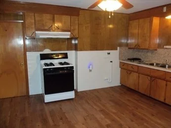 1 bed, 1 bath apartment for rent at 102-104 Fourth Ave Unit 2R, Lowell — photo 5 of 7