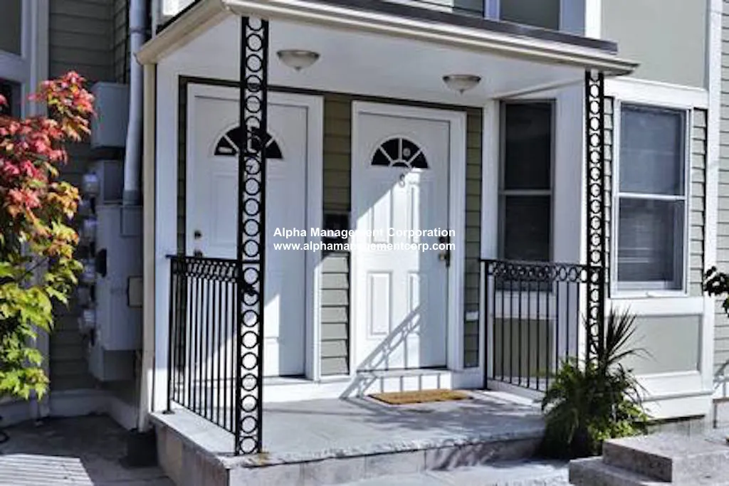 4 bed, 2 bath apartment for rent at 102 Allston St Unit 2, Allston — photo 11 of 11