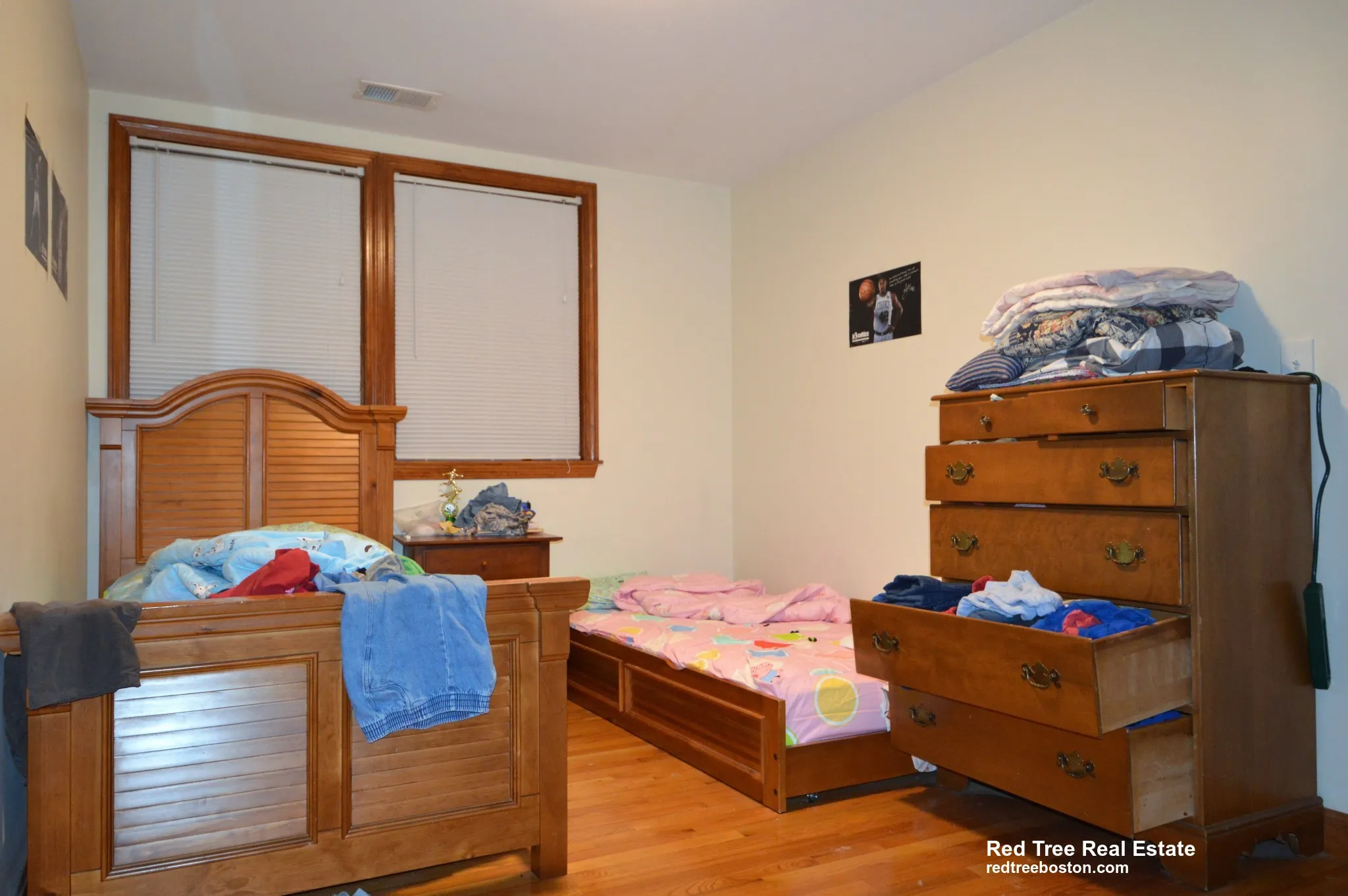4 bed, 2 bath apartment for rent at 102 Allston St Unit 2, Allston — photo 7 of 11