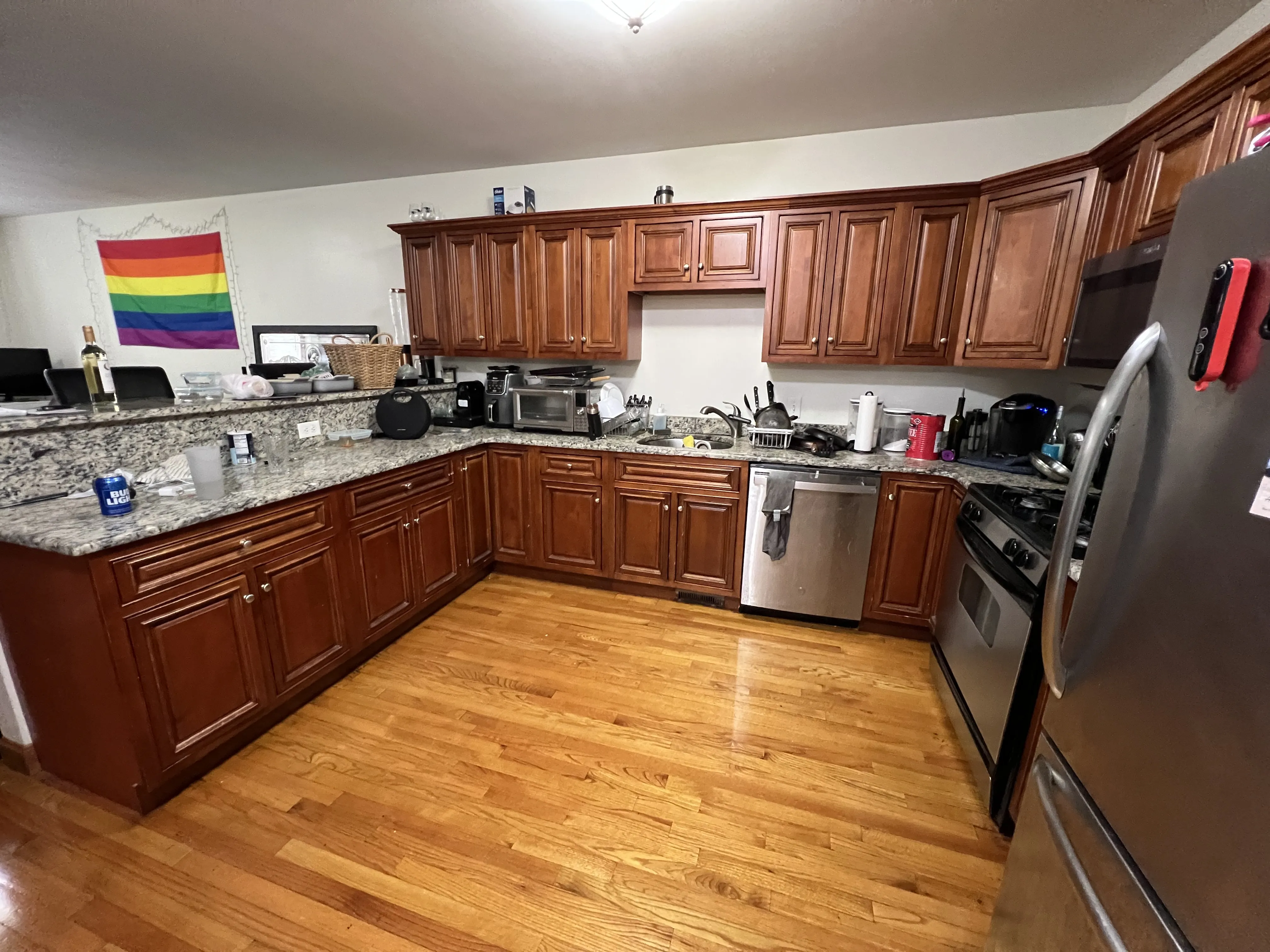 4 bed, 2 bath apartment for rent at 102 Allston St Unit 3, Allston — photo 3 of 18