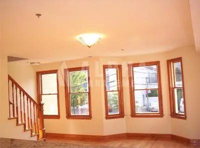 4 bed, 2 bath apartment for rent at 102 Allston St Unit 6, Allston — photo 6 of 8