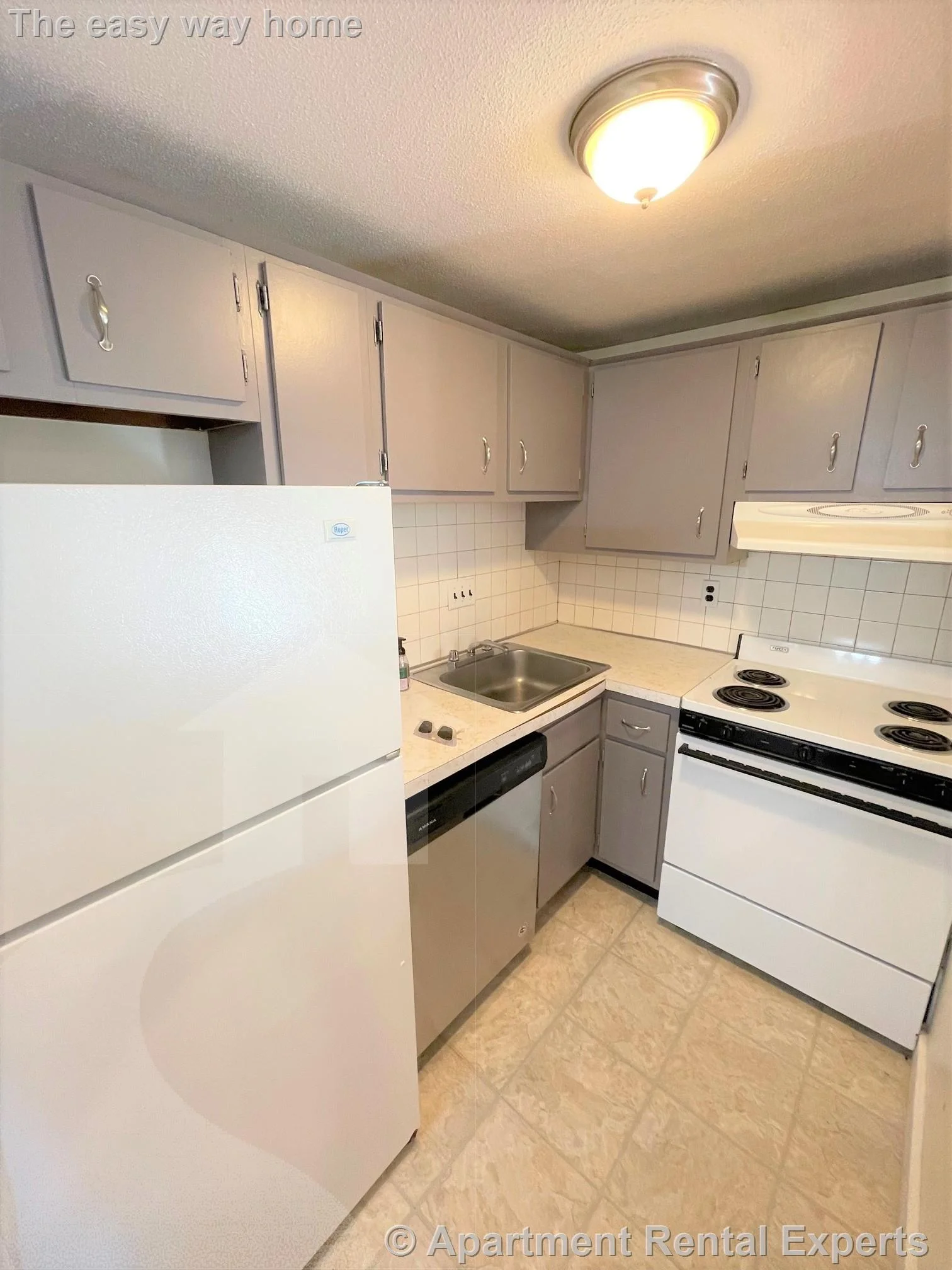 1 bed, 1 bath apartment for rent at 102 Alpine St Unit 2, Magoun Square — photo 4 of 8