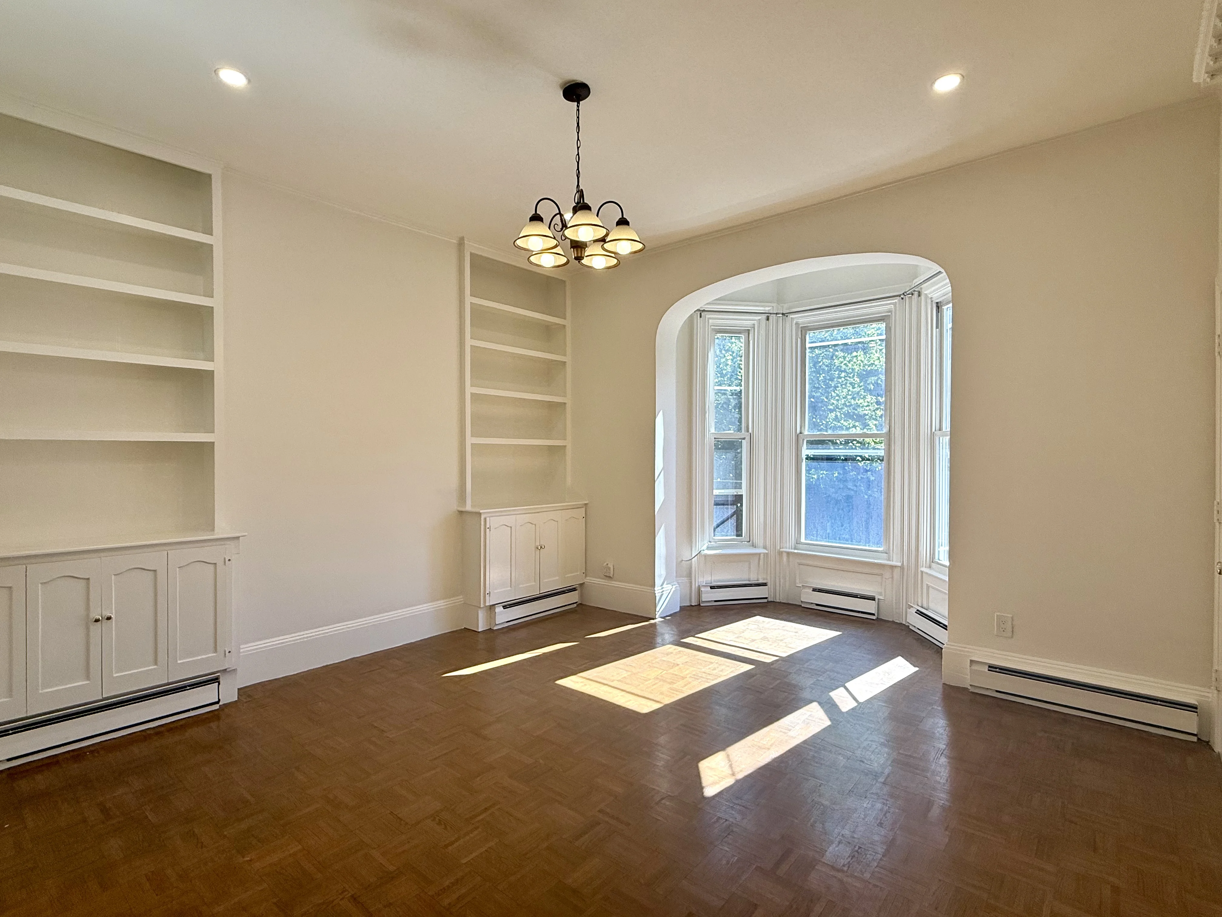 1 bed, 1 bath apartment for rent at 102 Appleton St Unit 2, South End — photo 1 of 14