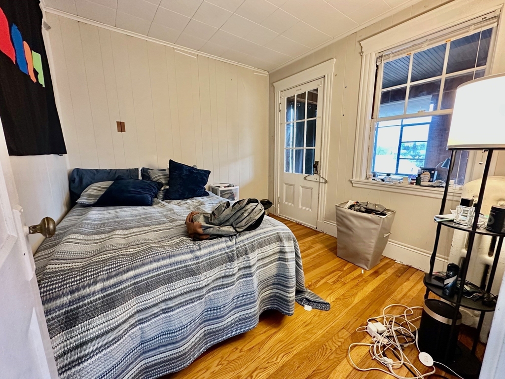 3 bed, 1 bath apartment for rent at 102 Bennett St Unit 2, Brighton — photo 3 of 17
