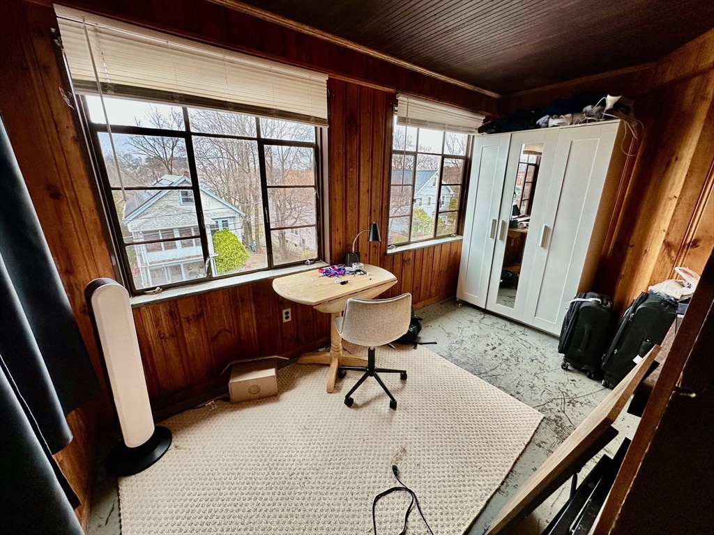 3 bed, 1 bath apartment for rent at 102 Bennett St Unit 2, Brighton — photo 5 of 17