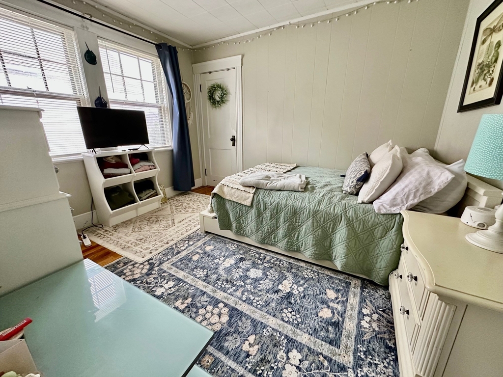 3 bed, 1 bath apartment for rent at 102 Bennett St Unit 2, Brighton — photo 14 of 17