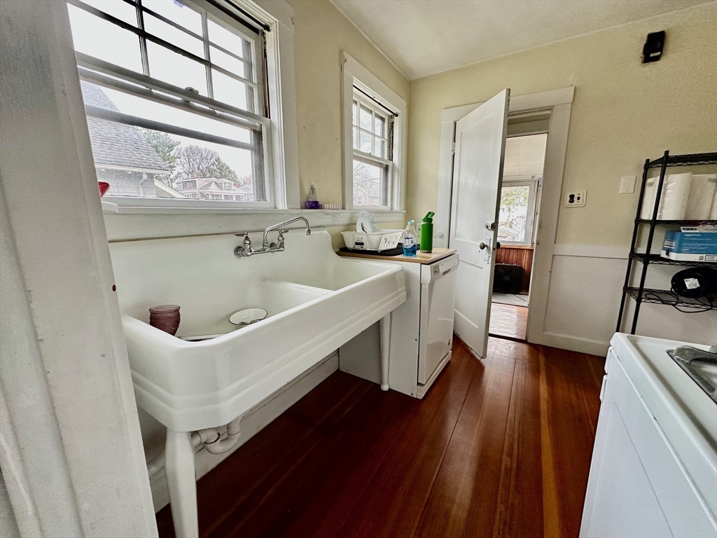 3 bed, 1 bath apartment for rent at 102 Bennett St Unit 2, Brighton — photo 9 of 17