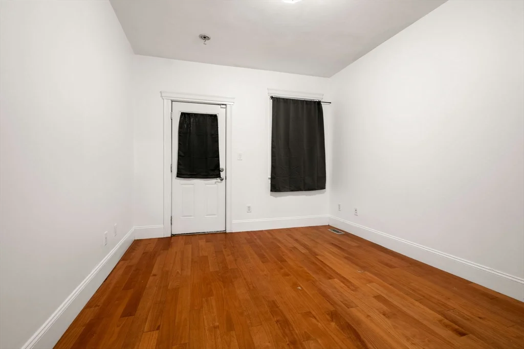 3 bed, 2 bath apartment for rent at 102 Boston St Unit 1, Dorchester — photo 16 of 40