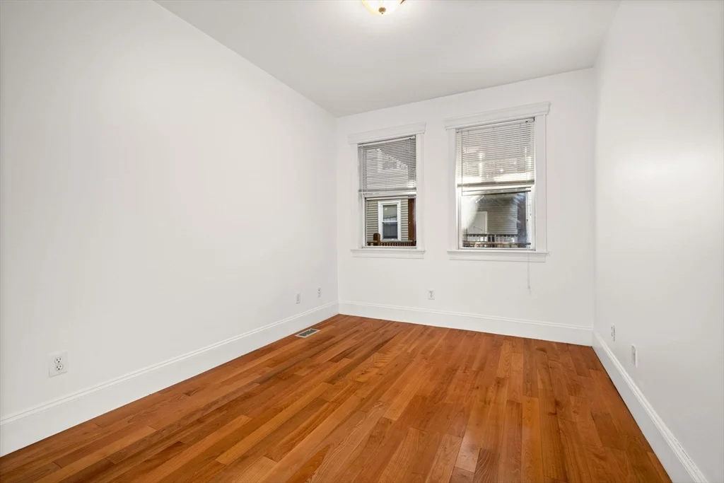 3 bed, 2 bath apartment for rent at 102 Boston St Unit 1, Dorchester — photo 18 of 40