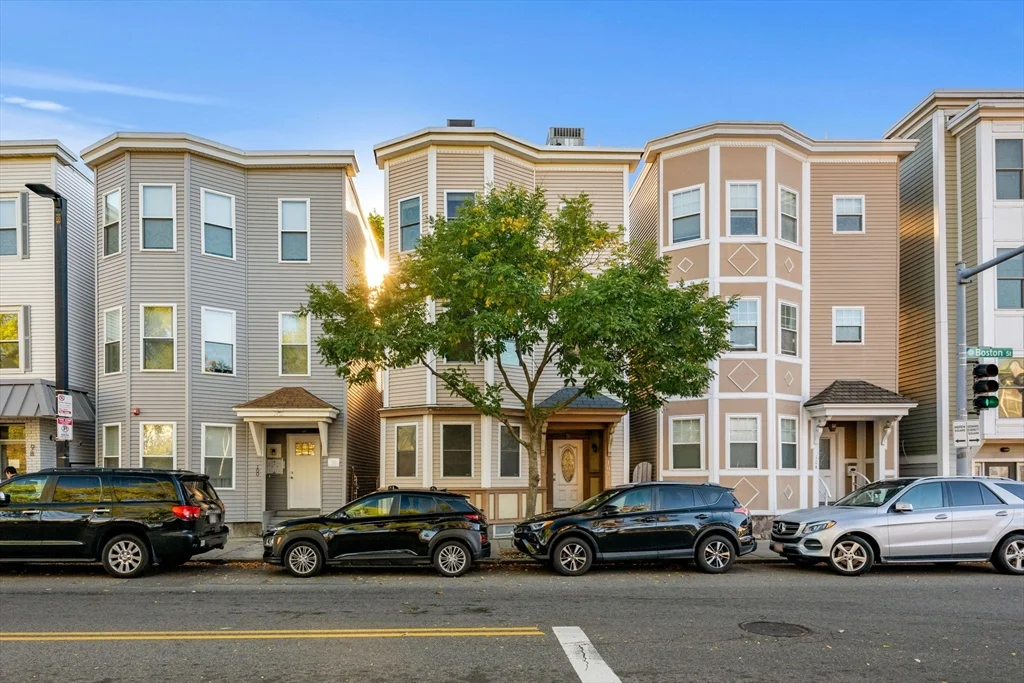 3 bed, 2 bath apartment for rent at 102 Boston St Unit 1, Dorchester — photo 33 of 40