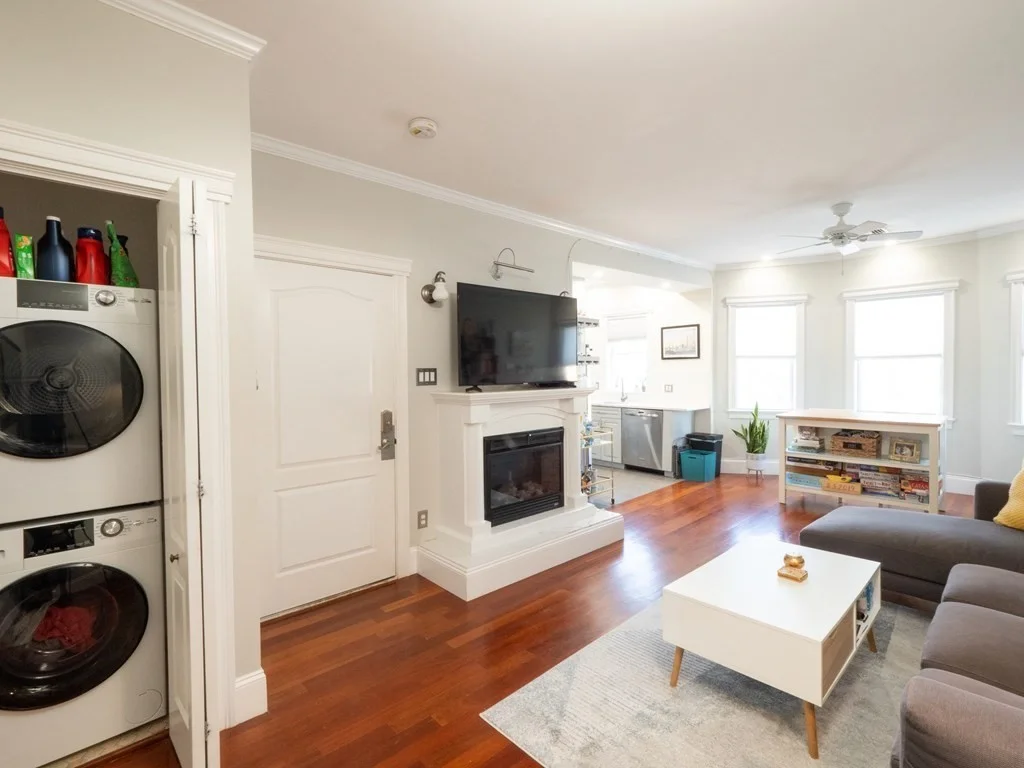 2 bed, 2 bath apartment for rent at 102 Boston St Unit 2, Boston — photo 6 of 15