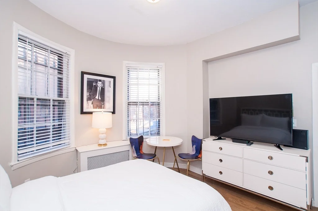Studio bed, 1 bath apartment for rent at 102 Chandler St Unit 2, South End — photo 6 of 9