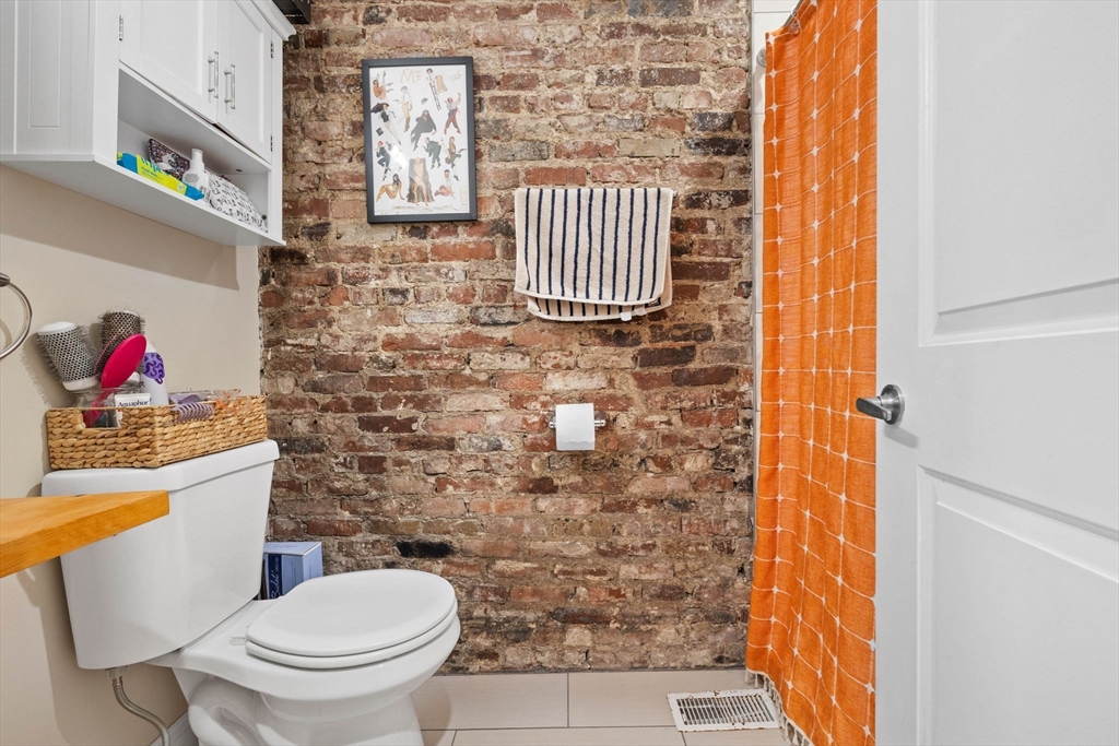 1 bed, 1 bath apartment for rent at 102 Chelsea St Unit 1R, East Boston — photo 8 of 10
