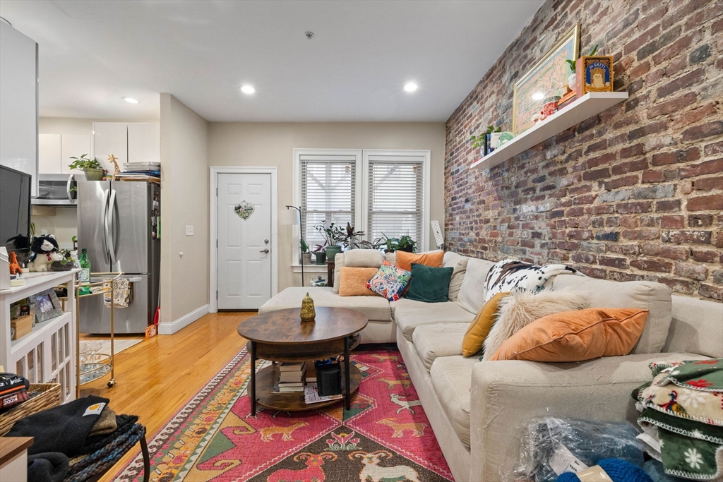 1 bed, 1 bath apartment for rent at 102 Chelsea St Unit 1R, East Boston — photo 3 of 10