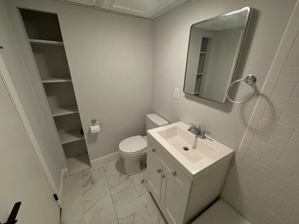 1 bed, 4+ bath apartment for rent at 102 Cross St Unit 1R, East Somerville — photo 8 of 8