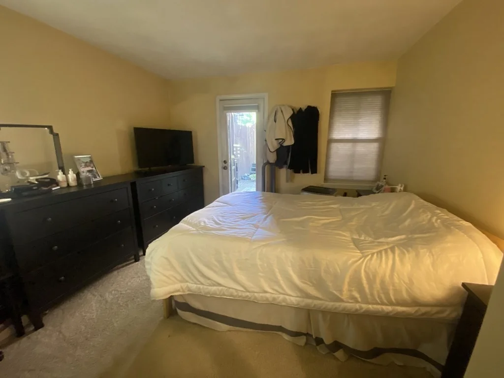 2 bed, 1 bath apartment for rent at 102 E Brookline Unit 1, South End — photo 8 of 14