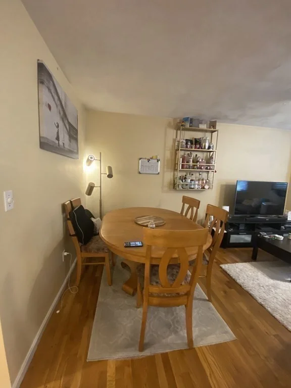 2 bed, 1 bath apartment for rent at 102 E Brookline Unit 1, South End — photo 5 of 14