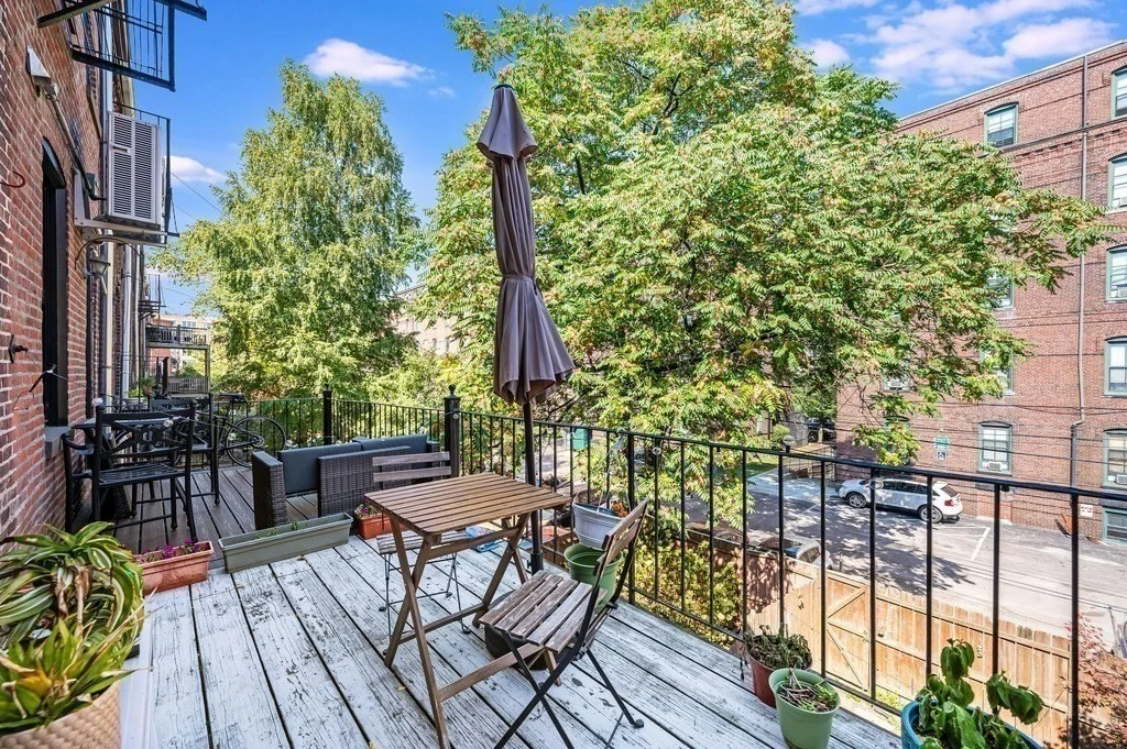 1 bed, 1 bath apartment for rent at 102 E Brookline Unit 3, South End — photo 12 of 15