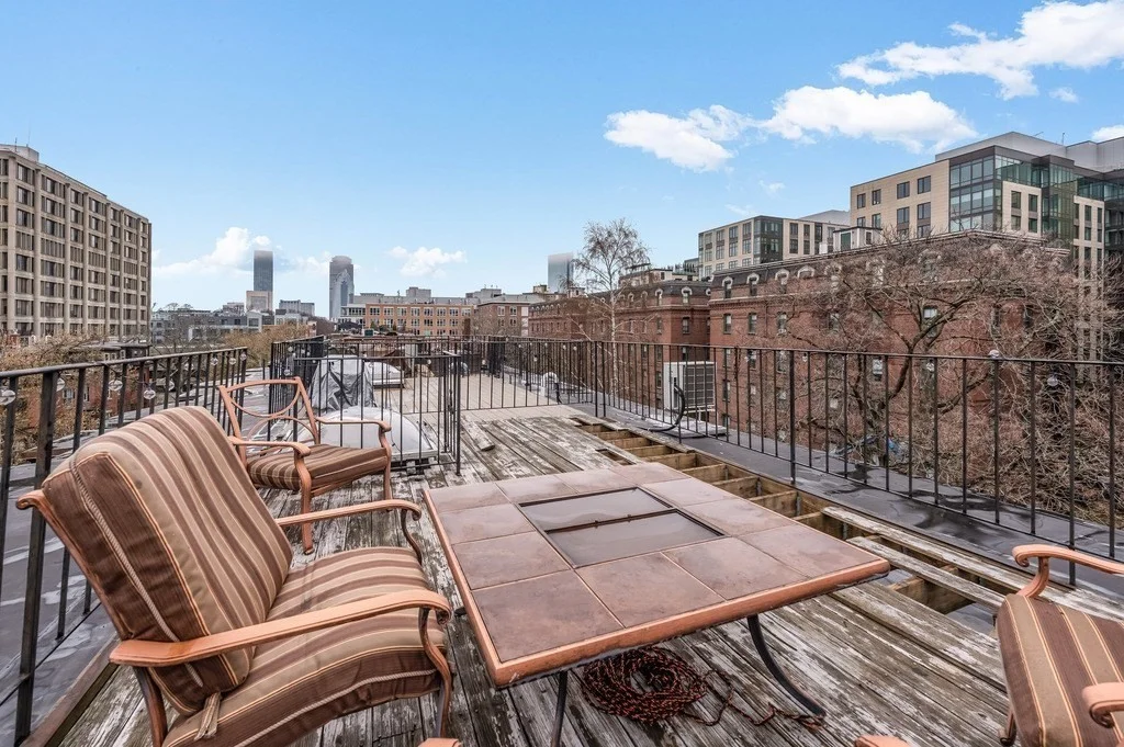 2 bed, 1 bath apartment for rent at 102 E Brookline Unit 4, South End — photo 1 of 20