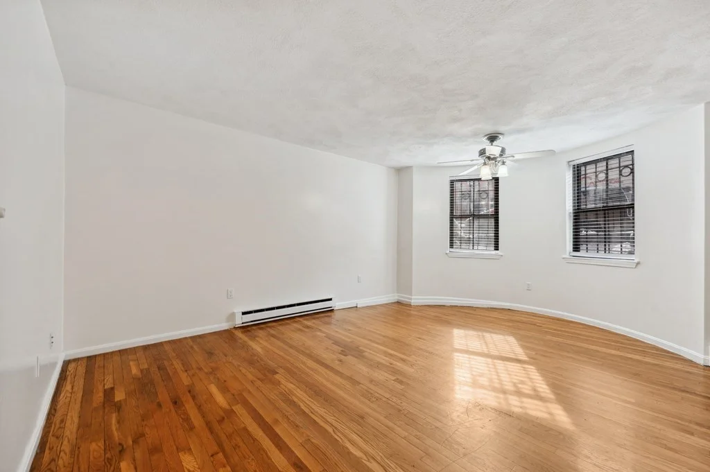 2 bed, 1 bath apartment for rent at 102 E Brookline Unit B, South End — photo 3 of 18