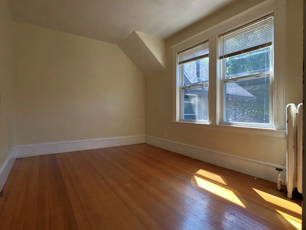 4 bed, 1.5 bath apartment for rent at 102 Erie Ave, Newton Highlands — photo 9 of 21