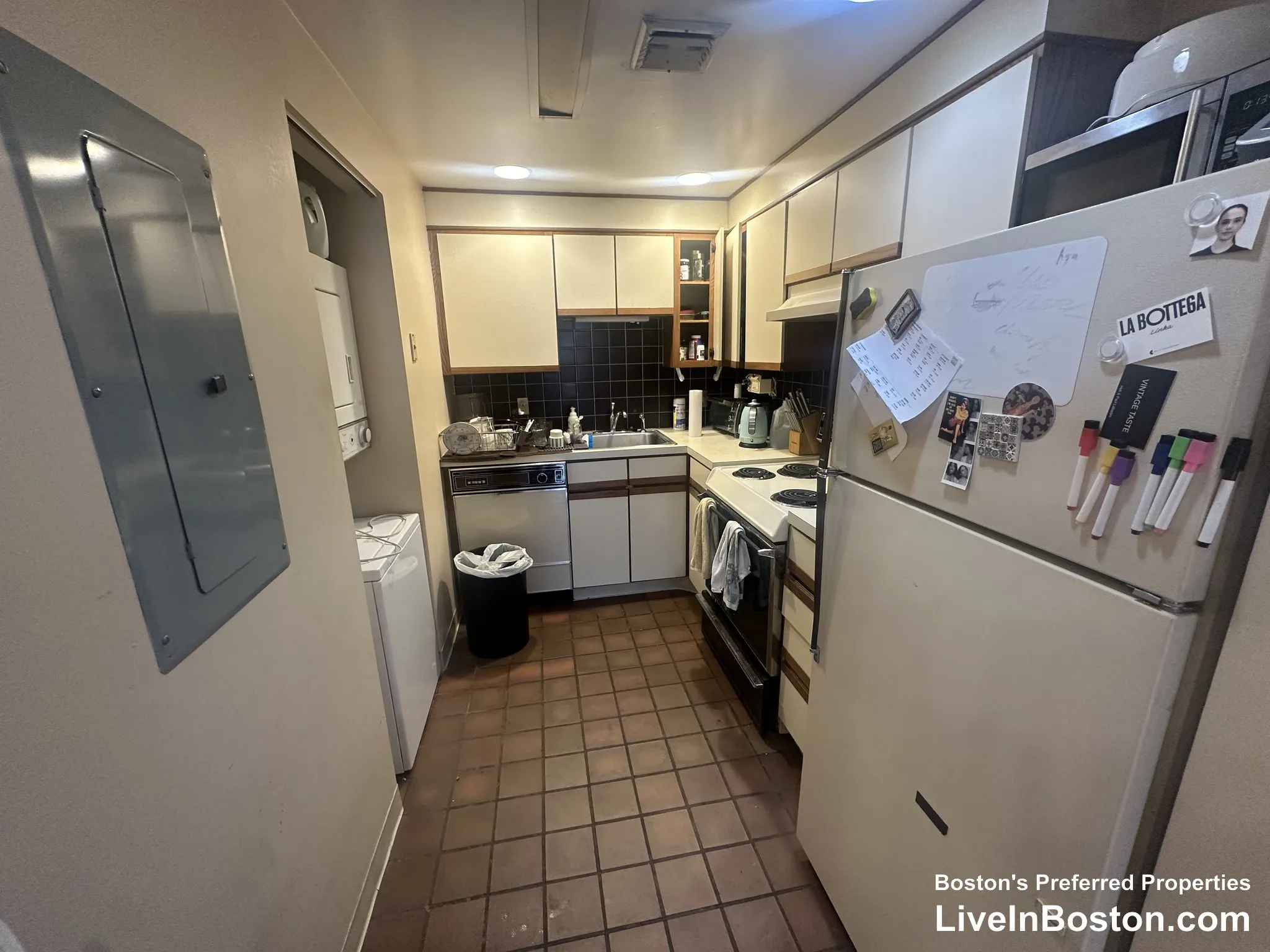 1 bed, 1 bath apartment for rent at 102 Gainsborough St Unit 302E, Fenway — photo 2 of 6