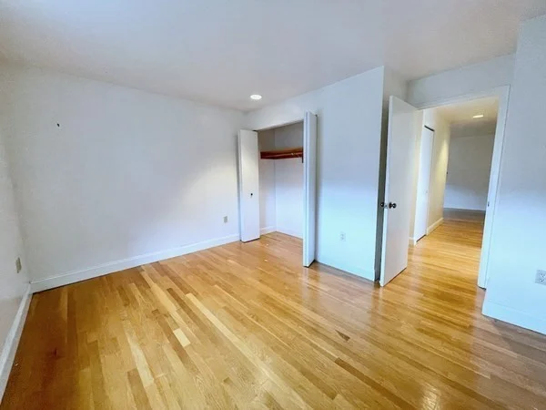 1 bed, 1 bath apartment for rent at 102 Gainsborough Unit 406E, Fenway — photo 6 of 12