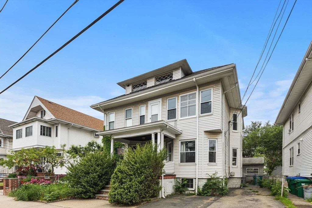2 bed, 1 bath apartment for rent at 102 Harvard St Unit 2, Tufts University — photo 15 of 18