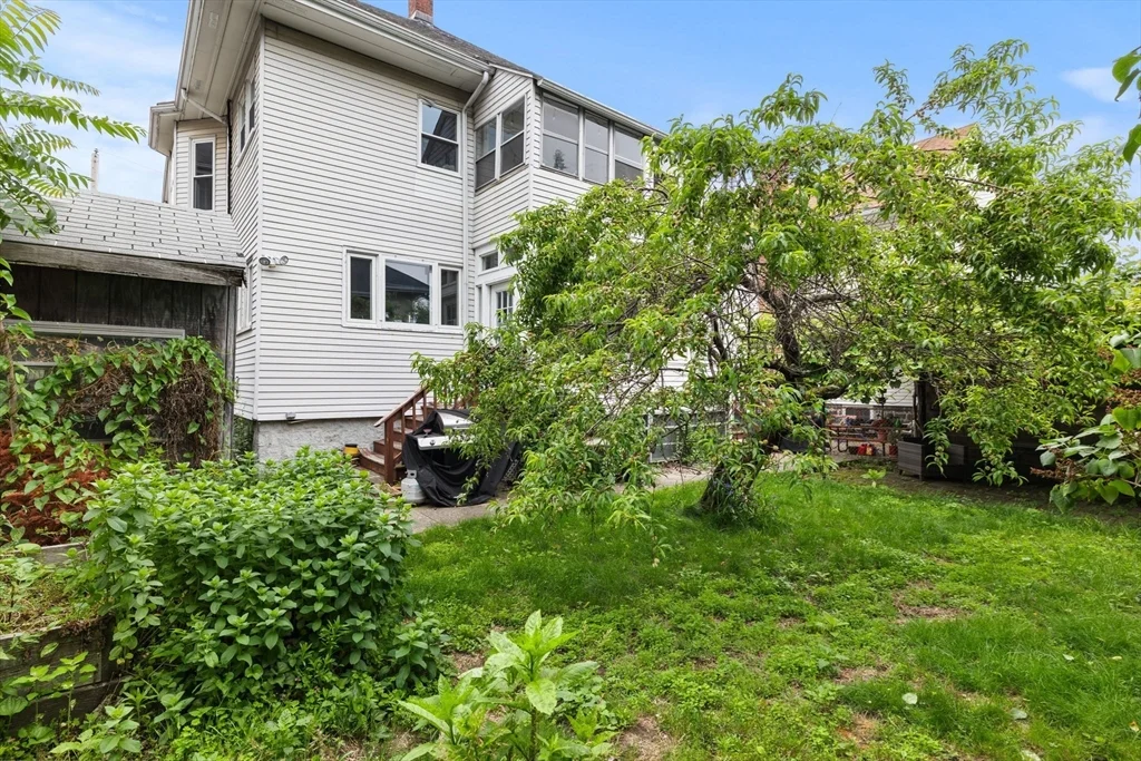 2 bed, 1 bath apartment for rent at 102 Harvard St Unit 2, Tufts University — photo 18 of 18