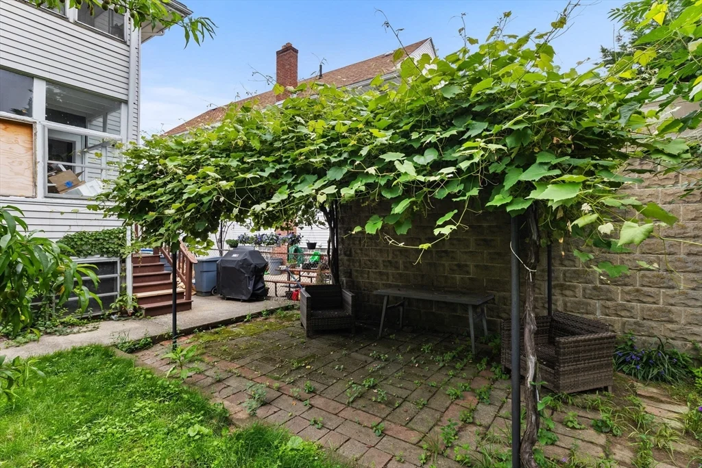 2 bed, 1 bath apartment for rent at 102 Harvard St Unit 2, Tufts University — photo 17 of 18