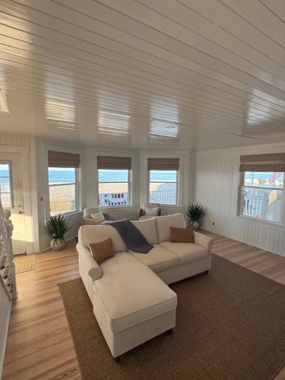 4 bed, 2 bath apartment for rent at 102 Humarock Bch, Humarock — photo 12 of 24
